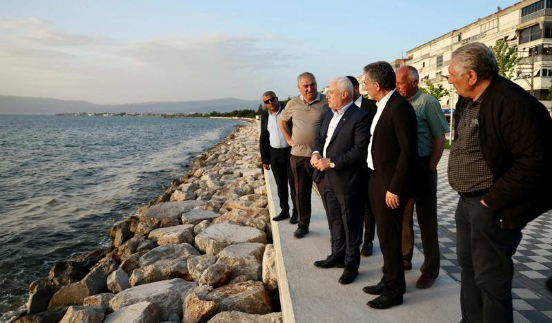 Bursa’da Kurşunlu sahil yoluna otopark müjdesi Bursa Büyükşehir Belediye Başkanı Mustafa Bozbey, Kurşunlu sahil yolunda yürütülen