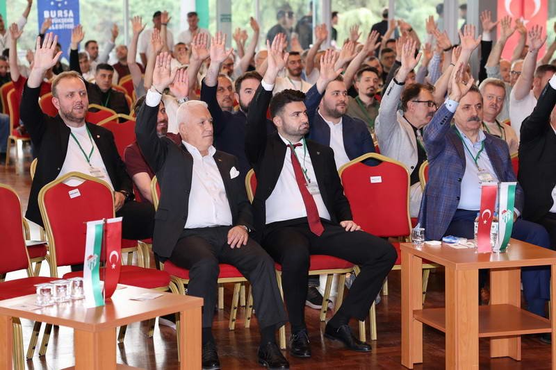 Bursaspor’un Olağan Mali ve İdari Genel Kurulu'nda konuşan Bursa Büyükşehir
