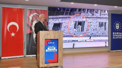 Bursa Büyükşehir Belediye Başkanı Mustafa Bozbey, Cumhurbaşkanı Recep Tayyip Erdoğan'ın