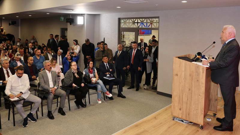 Bursa Büyükşehir Belediye Başkanı Mustafa Bozbey, Mayıs Ayı Değerlendirme Toplantısı'nda