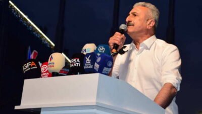 Cumhuriyet Halk Partisi (CHP) Bursa İl Başkanı Nihat Yeşiltaş, 3