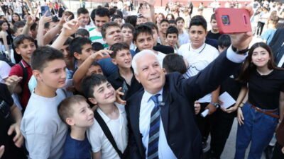 Bursa’da 2024-2025 eğitim-öğretim yılı karnelerin dağıtılmasıyla sona erdi. İl genelinde