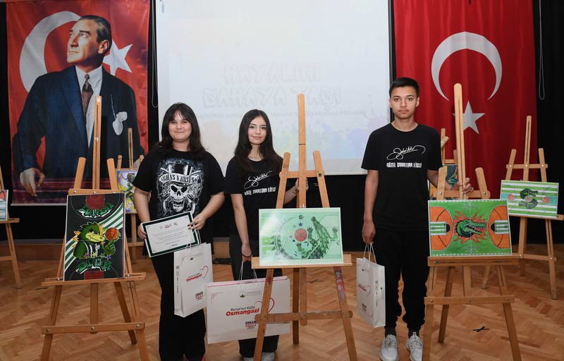 Basketbol Sahaları Zemin Tasarımı Yarışması’nda kazananlar beş bin Bursalının oyuyla