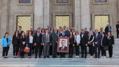 CHP Bursa İl Başkanı Nihat Yeşiltaş ve beraberindeki heyet, önemli