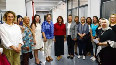 NİLSEM’in Ataevler Mahallesi’nde bulunan merkezinde eğitim alan kadınlar, yıl boyunca