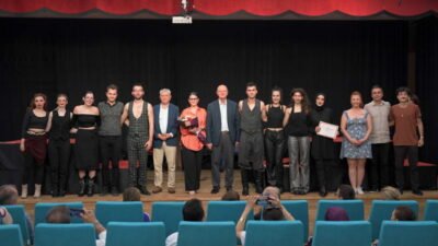 Osmangazi Belediyesi Tiyatro Okulu 2024-2025 sezonu öğrencileri, Orhan Kemal’in çarpıcı