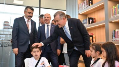 Yıldırım Belediyesi, kütüphanesi, spor merkezi, yüzme havuzu ve kafesiyle 7’den