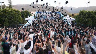 Bursa Teknik Üniversitesi (BTÜ) 2024-2025 Akademik Yılı Mezuniyet Töreni, coşkulu