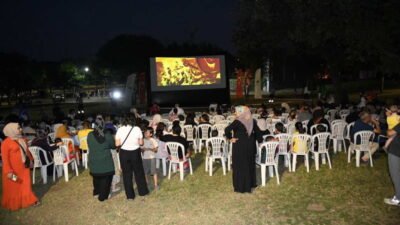 Osmangazi Belediyesi, yaz akşamlarını çocuklar için şenlik havasına dönüştürmeye devam