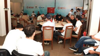 Osmangazi Belediyesi, iş arayan vatandaşlarla iş verenleri bir araya getirdiği