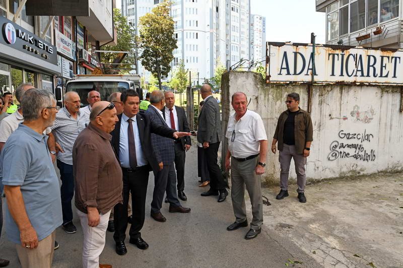 Osmangazi Belediye Başkanı Erkan Aydın, Kıracaali Mahallesi sakinleri ile kahvaltı