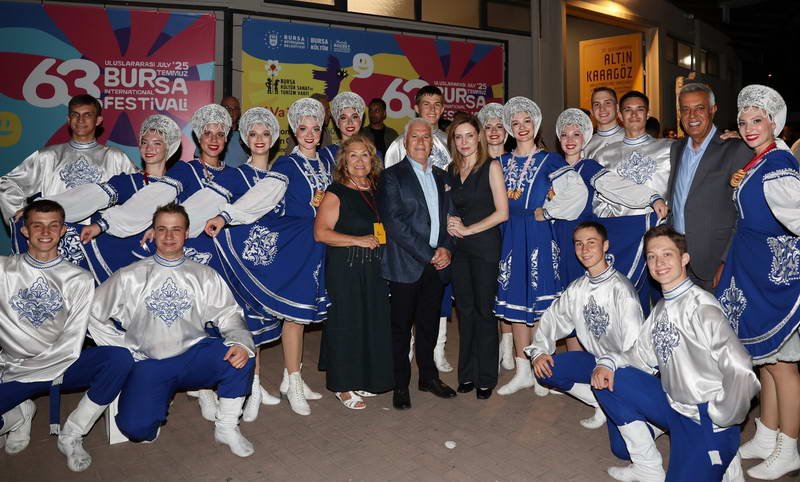 Bu yıl dünyanın 16 farklı ülkesinden gelen yüzlerce dansçının katılımıyla