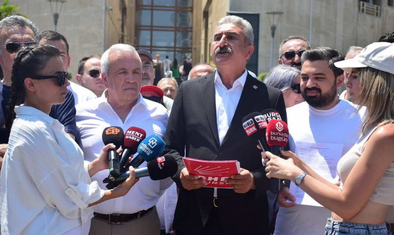 CHP Bursa İl Başkanlığı, Cumhuriyeti darbe olarak nitelendiren sözleri nedeniyle