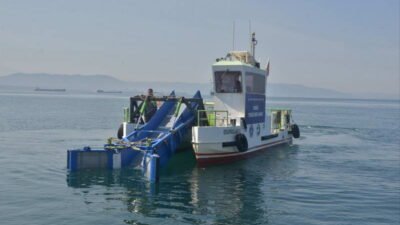 Deniz ve göllerle birlikte toplam 277 kilometrelik kıyı bandına sahip