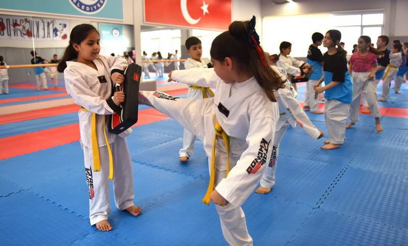 Yıldırım Belediyesi’nin, 4-14 yaş arası çocukların fiziksel ve ruhsal gelişimlerini
