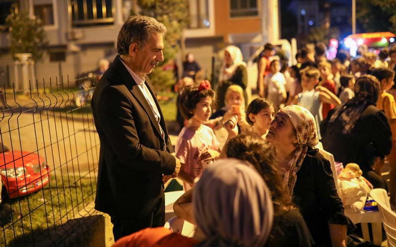 Gemlik Belediyesi, yaz etkinlikleri kapsamında Eşref Dinçer Mahallesi’nde çocuklara yönelik