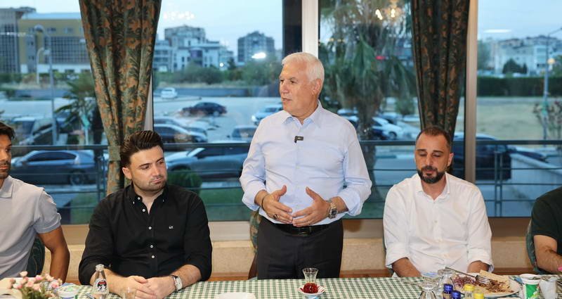Yeni sezonun ilk karşılaşması öncesi Bursaspor Başkanı Enes Çelik ve