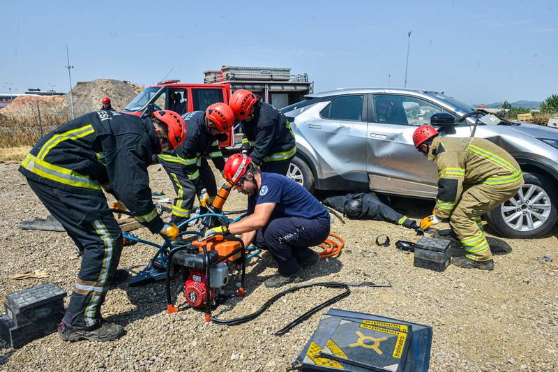 Bursa Büyükşehir Belediyesi bünyesinde göreve yeni başlayan itfaiye erleri, 3