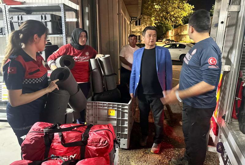Balıkesir’in Sındırgı ilçesinde dün meydana gelen 6,1 büyüklüğündeki deprem, geniş