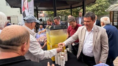 Osmangazi Belediye Başkanı Erkan Aydın, her hafta Cuma günü düzenlediği