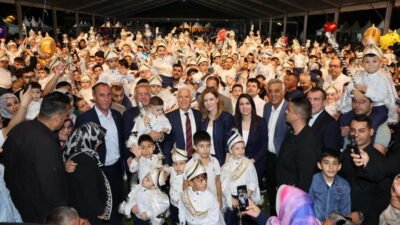 Bursa Büyükşehir Belediyesi tarafından düzenlenen Geleneksel Sünnet Şöleni bayram coşkusuna