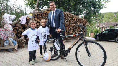 Nilüfer Belediyesi, sosyal medyadan bisiklet ve şeker isteğinde bulunan minik