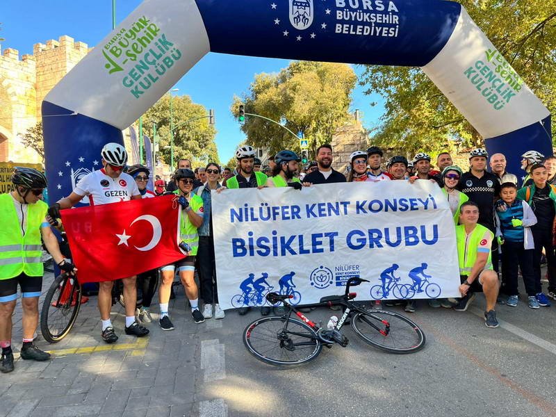 “Pedallar dönüyor, iyilik büyüyor” temasıyla bu yıl 17’ncisi düzenlenen “Tophane-Nilüfer-Mudanya