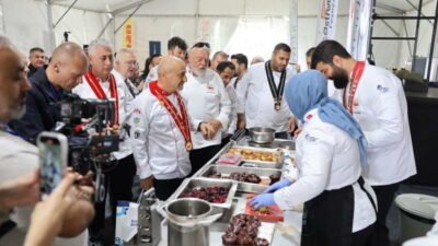 Bursa Büyükşehir Belediyesi’nin bu yıl ‘Rota Yeniden Oluşturuluyor’ temasıyla düzenlediği