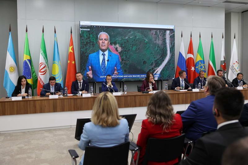 Bursa Büyükşehir Belediye Başkanı Mustafa Bozbey, dijital dünyanın önemli etkinliklerinden