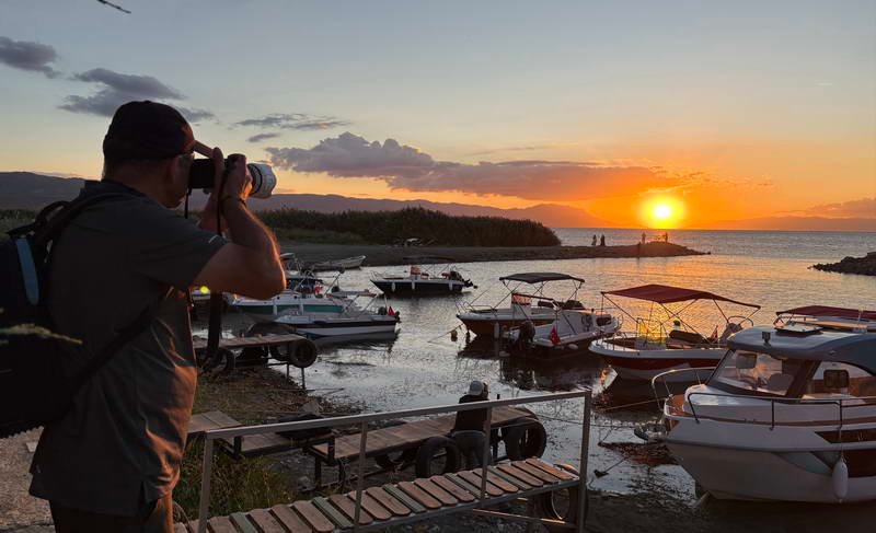 İznik Belediyesi tarafından düzenlenen Ekinoks 2025 Fotoğrafçılar Maratonuna yüzlerce fotoğrafçı