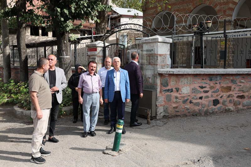 Bursa Büyükşehir Belediye Başkanı Mustafa Bozbey, kentin eski yerleşim yerlerinde