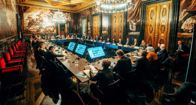 İspanya’nın Barselona kentinde düzenlenen ‘Dünya Metropol Zirvesi’nde (10. EMA Forumu)