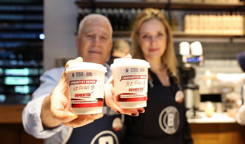 Bursa Büyükşehir Belediyesi tarafından hazırlanan birbirinden renkli programlarla 29 Ekim