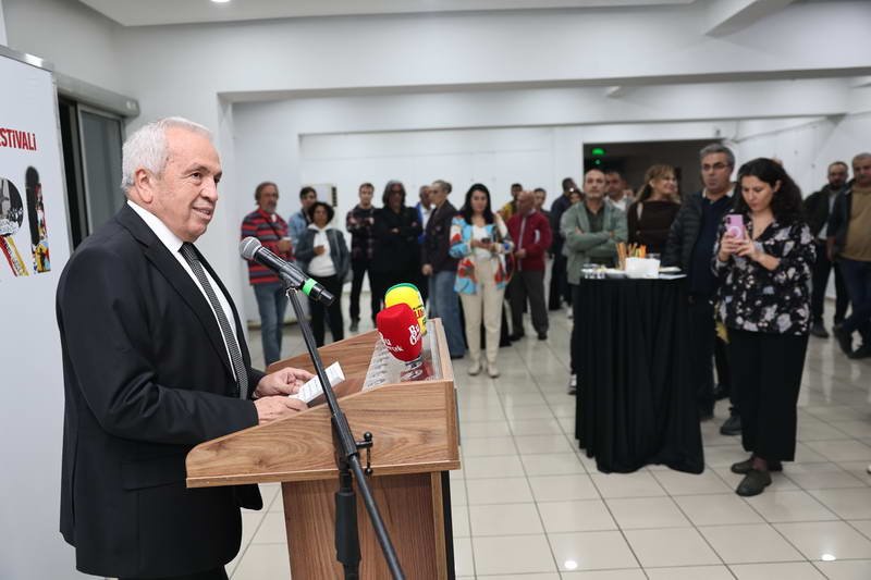 ​Bursa’da düzenlenen 20. Uluslararası İşçi Filmleri Festivali, sinemaseverlerden yoğun ilgi