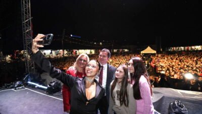 Osmangazi Belediyesi, 29 Ekim Cumhuriyet Bayramı kutlamaları kapsamında muhteşem bir