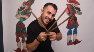 Shakespeare’in klasik eseri Venedik Taciri, Karagöz’ün gölge perdesinde yeniden hayat buluyor.