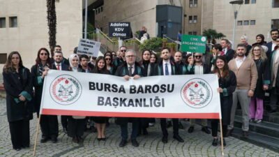 Türkiye genelinde eşzamanlı basın açıklaması yapan genç avukatlar, CMK ücret