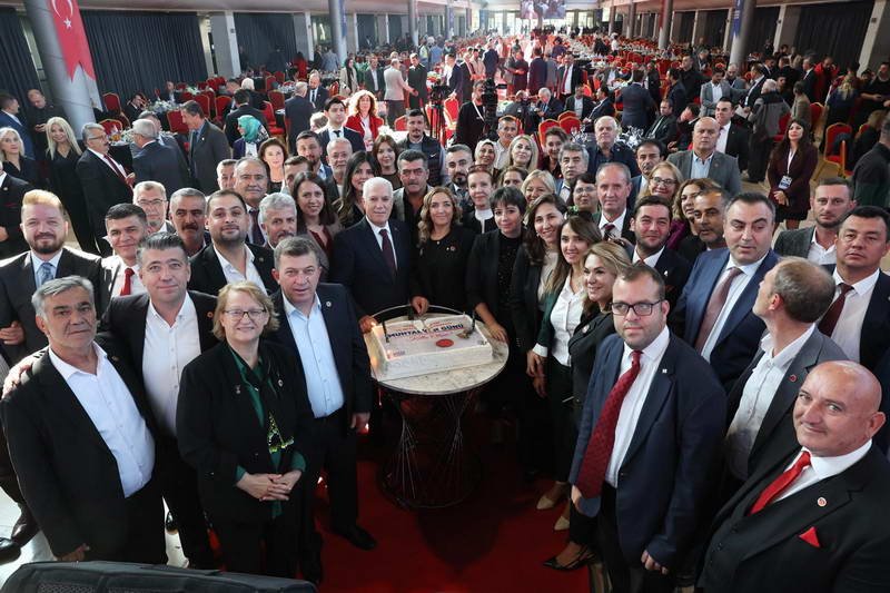 Bursa Büyükşehir Belediye Başkanı Mustafa Bozbey, Muhtarlar Günü kapsamında gerçekleştirilen