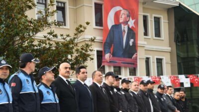 Osmangazi Belediyesi, Türkiye Cumhuriyeti’nin kurucusu Büyük Önder Mustafa Kemal Atatürk’ü,