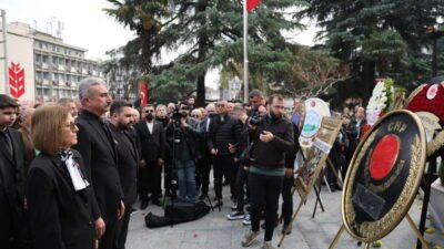 Cumhuriyet Halk Partisi Bursa İl Başkanlığı, Cumhuriyetimizin kurucusu Ulu Önderimiz