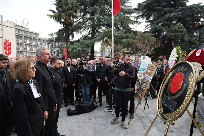 Cumhuriyet Halk Partisi Bursa İl Başkanlığı, Cumhuriyetimizin kurucusu Ulu Önderimiz