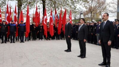 Türkiye Cumhuriyeti'nin kurucusu Ulu Önder Gazi Mustafa Kemal Atatürk, vefatının