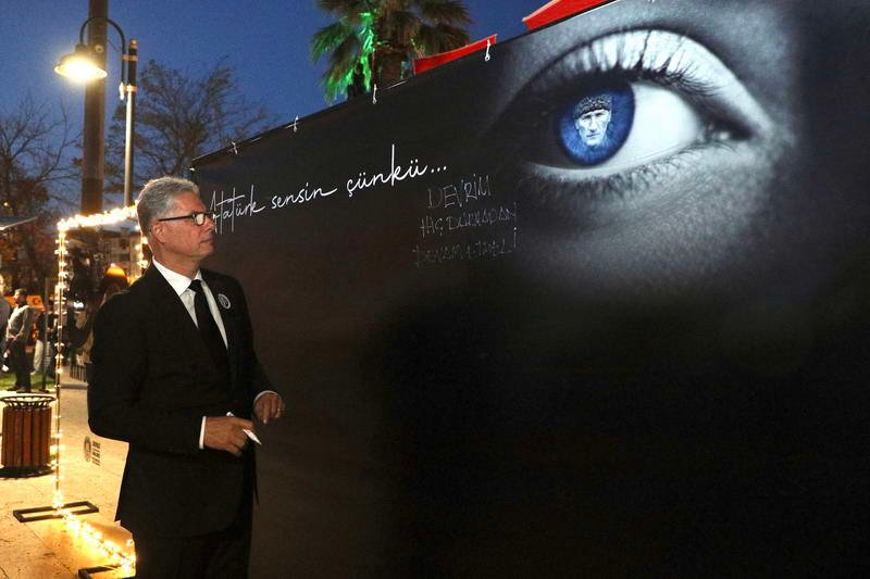 Türkiye Cumhuriyeti'nin kurucusu Ulu Önder Gazi Mustafa Kemal Atatürk, Mudanya’da