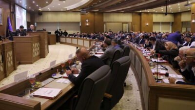 Bursa Büyükşehir Belediye Başkanı Mustafa Bozbey, BUSKİ’nin hem temiz suya