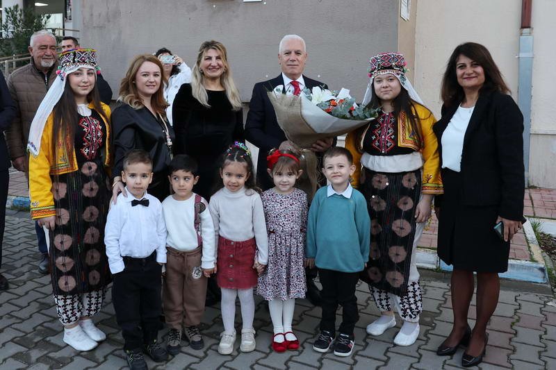 Bursa Büyükşehir Belediye Başkanı Mustafa Bozbey, yarınların Türkiye’sini yetiştiren öğretmenleri