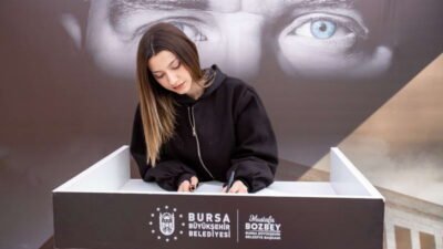  Cumhuriyetimizin kurucusu Ulu Önder Gazi Mustafa Kemal Atatürk’ün aramızdan ayrılışının