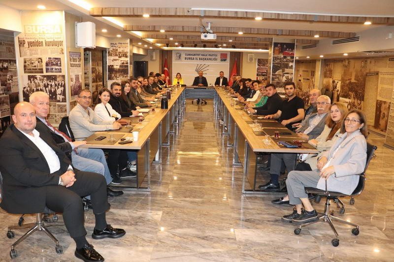 CHP Bursa İl Başkanlığı yönetim kurulu toplantısını gerçekleştirdi. İl Başkanı