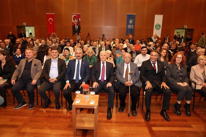 Bursa Büyükşehir Belediye Başkanı Mustafa Bozbey, kentin geleceğini doğrudan tehdit