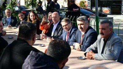 Yıldırım Kaymakamı Metin Esen ile birlikte Vakıf Mahallesi’ni ziyaret eden