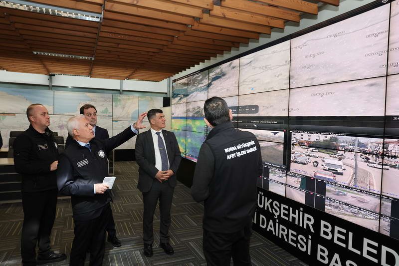 Bursa Büyükşehir Belediyesi, kentte etkili olması beklenen soğuk ve kar